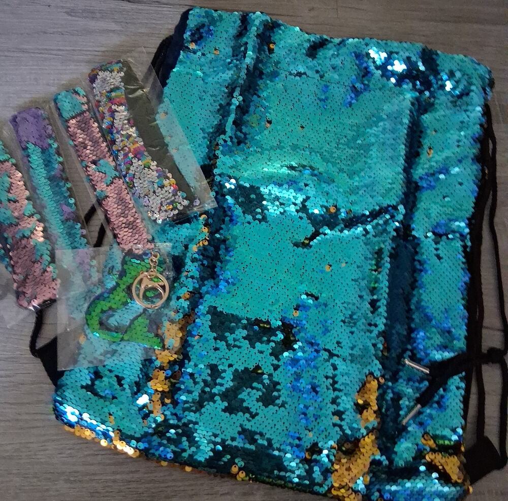 Winmany Mermaid Sequin Drawstring Backpack Glittering Reversible 6 piece lot